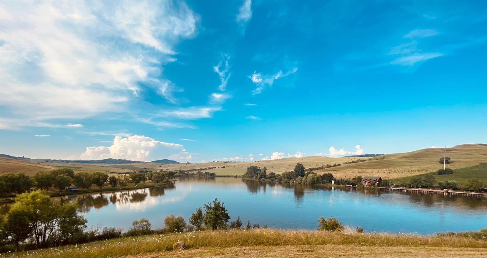 Lacul Rugănești lake view